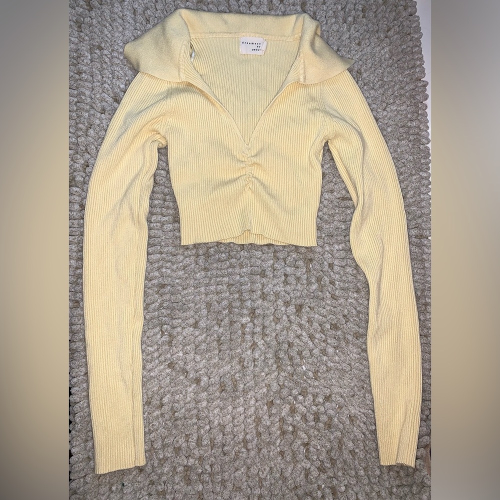 dreamers by debut yellow ribbed long sleeve v neck crop top